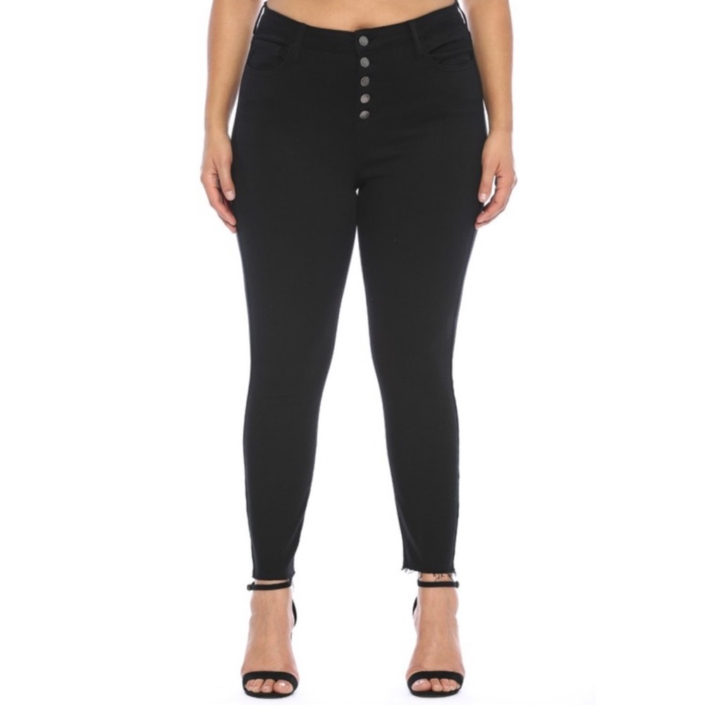 High Rise Exposed Button Black Wash Skinny